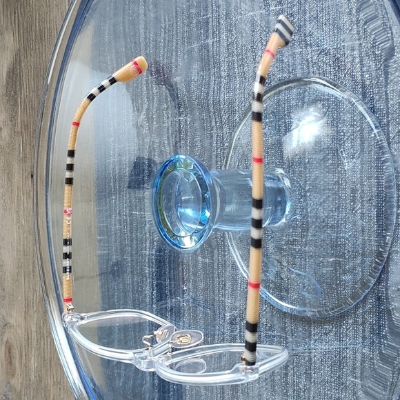 New Burberry Transparent Frame BE2371D - Picture 7 of 16